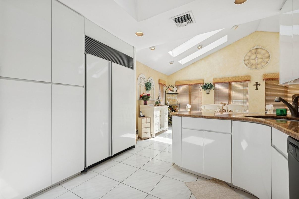 Interior, Recessed Lighting