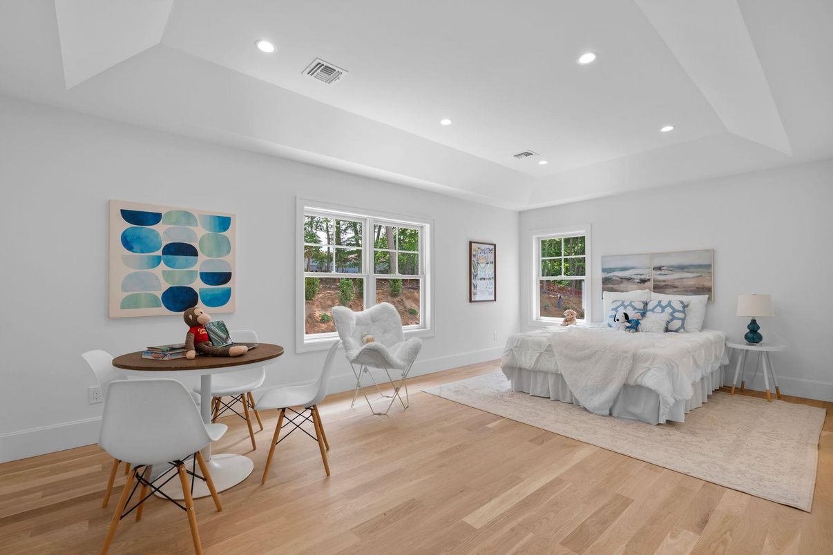 Bedroom, Dining room, Interior, Recessed Lighting, Wood Texture Flooring