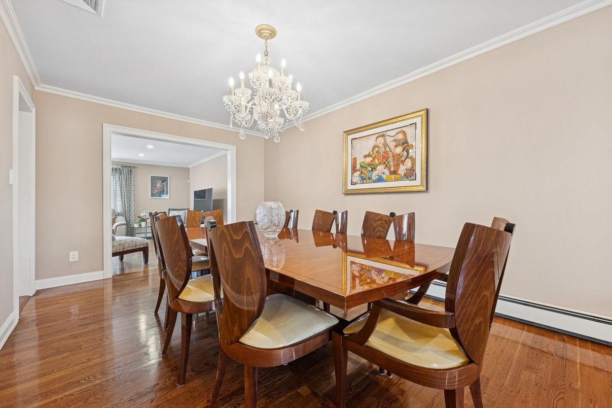 Chandelier, Dining room, Interior, Recessed Lighting, Wood Texture Flooring