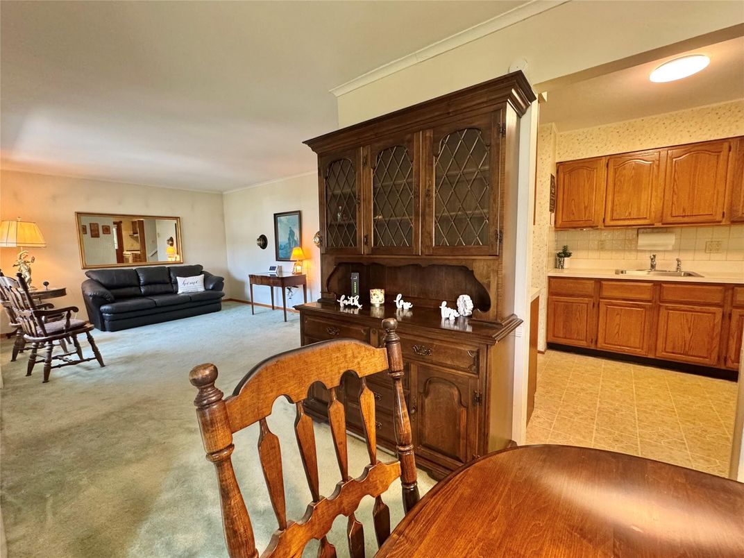 Dining room, Interior, Kitchen, Living room, Recessed Lighting