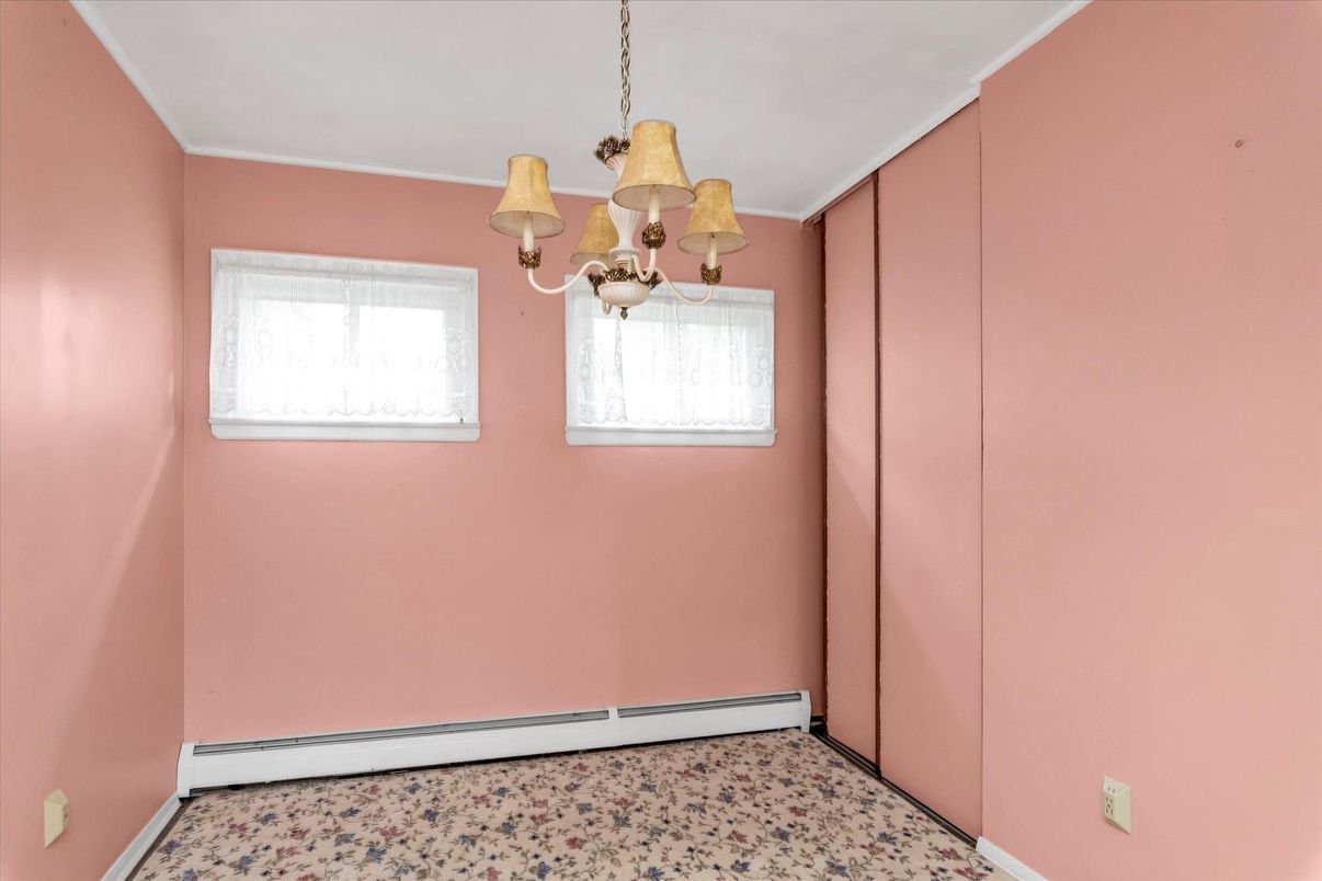 Chandelier, Empty room, Interior