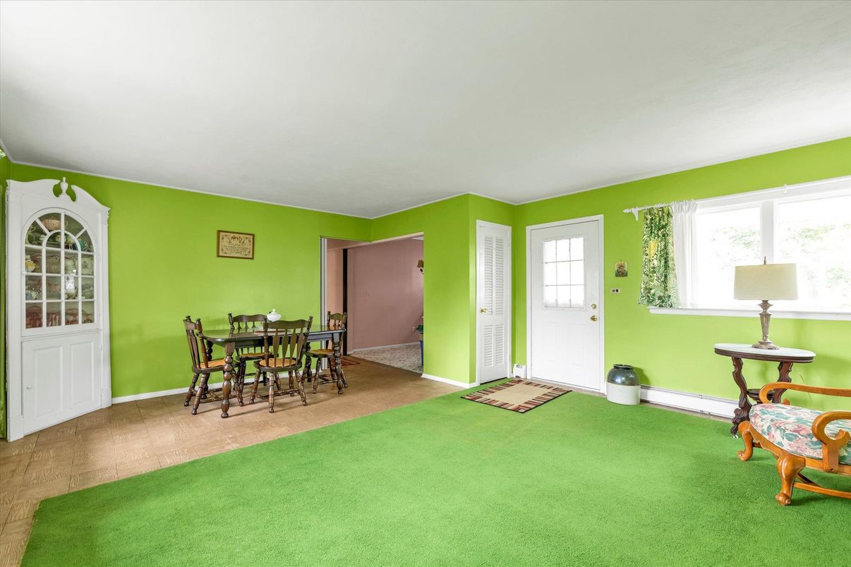 Dining room, Interior