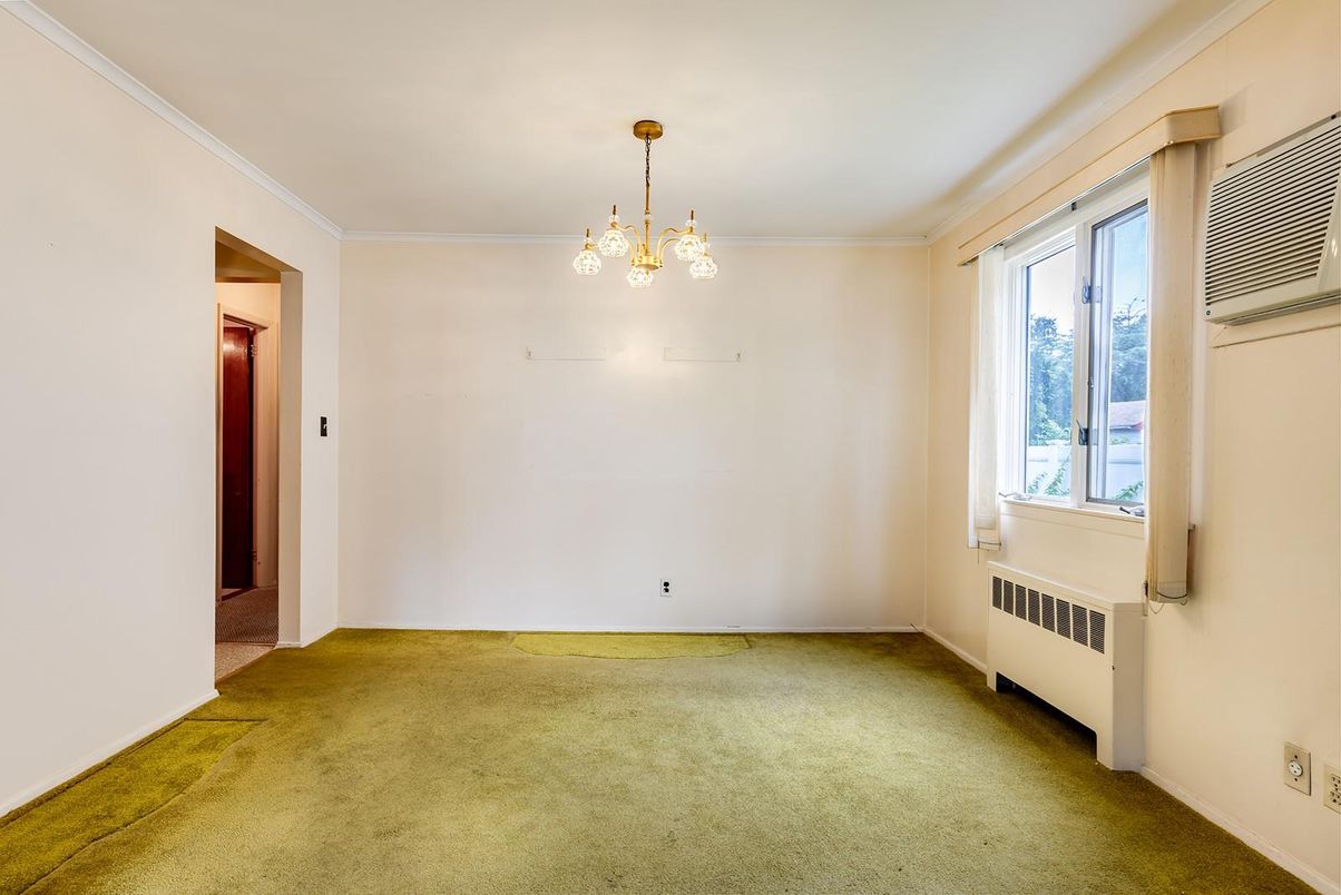 Chandelier, Empty room, Interior