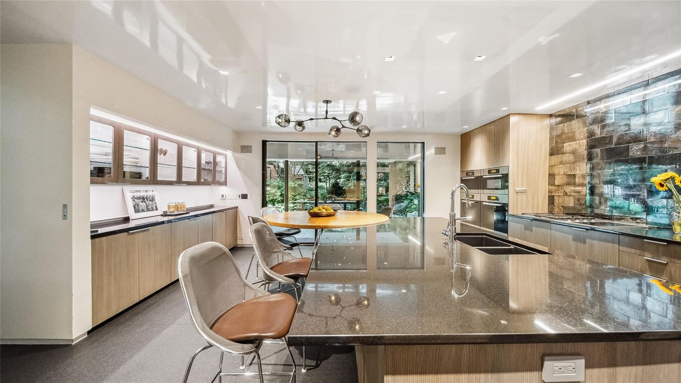 Dining room, Interior, Kitchen, Pendant Lights, Recessed Lighting, Stainless Steel Appliances