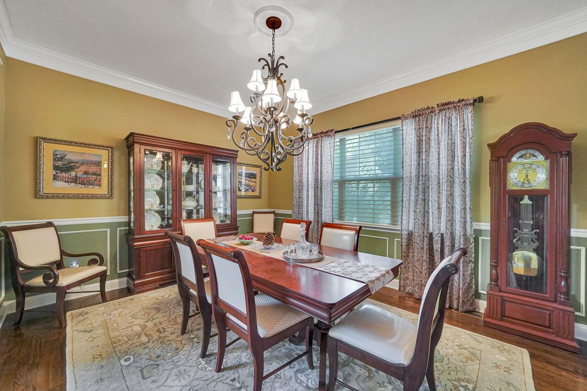 Chandelier, Dining room, Interior, Wood Texture Flooring