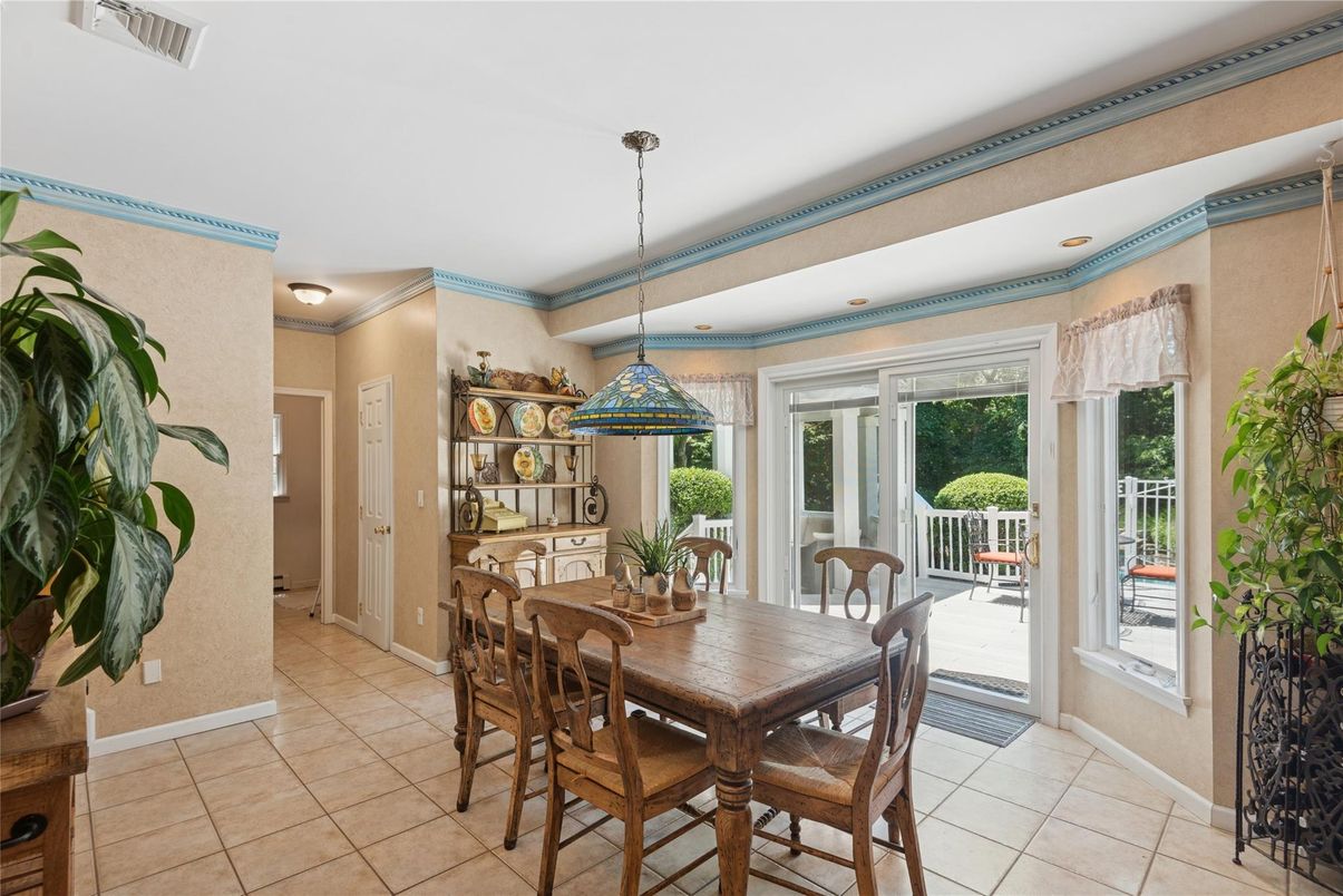 Dining room, Interior, Pendant Lights