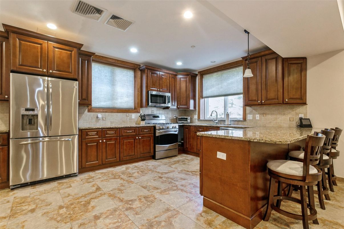 Interior, Kitchen, Pendant Lights, Recessed Lighting, Stainless Steel Appliances