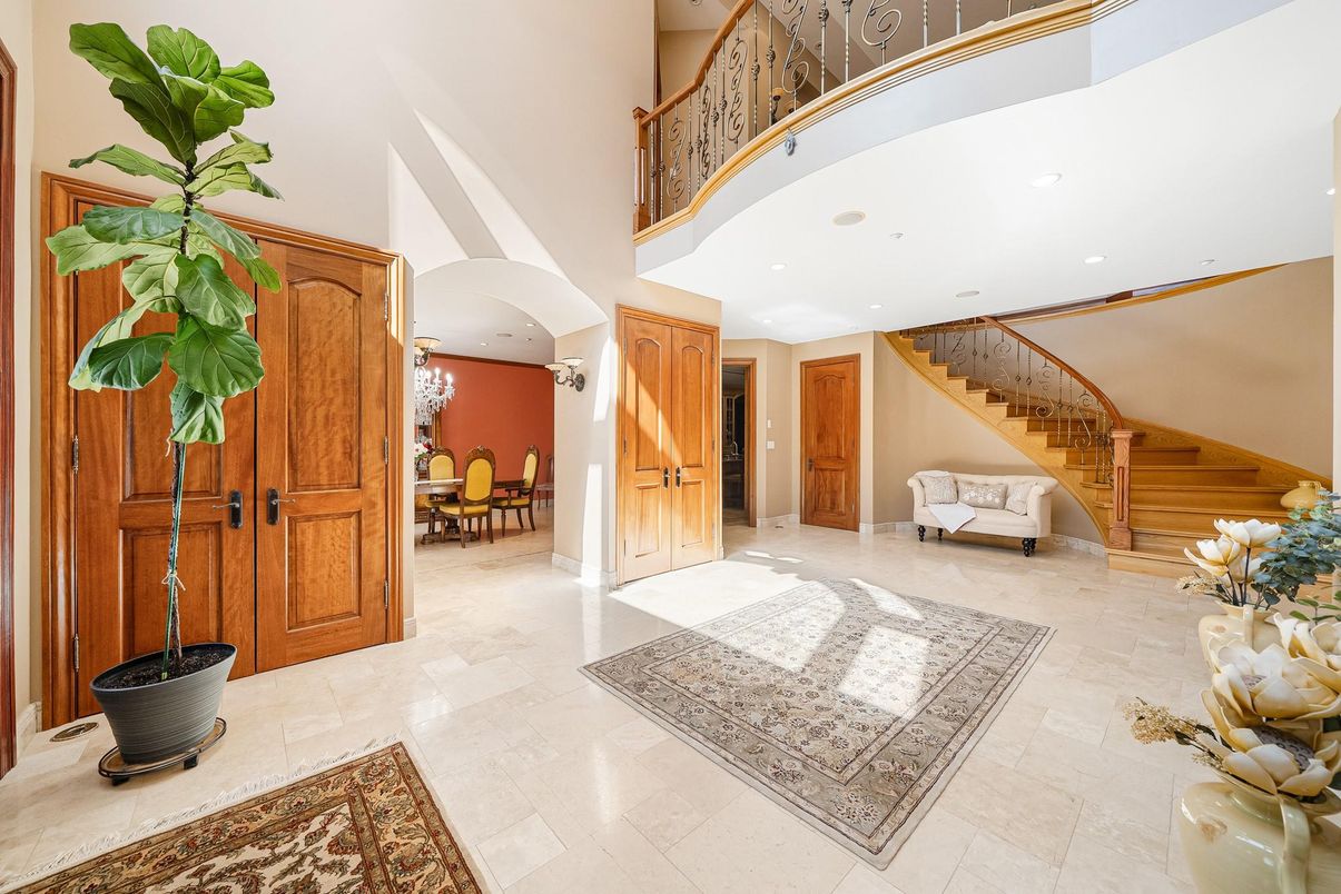 Chandelier, Dining room, Interior, Recessed Lighting
