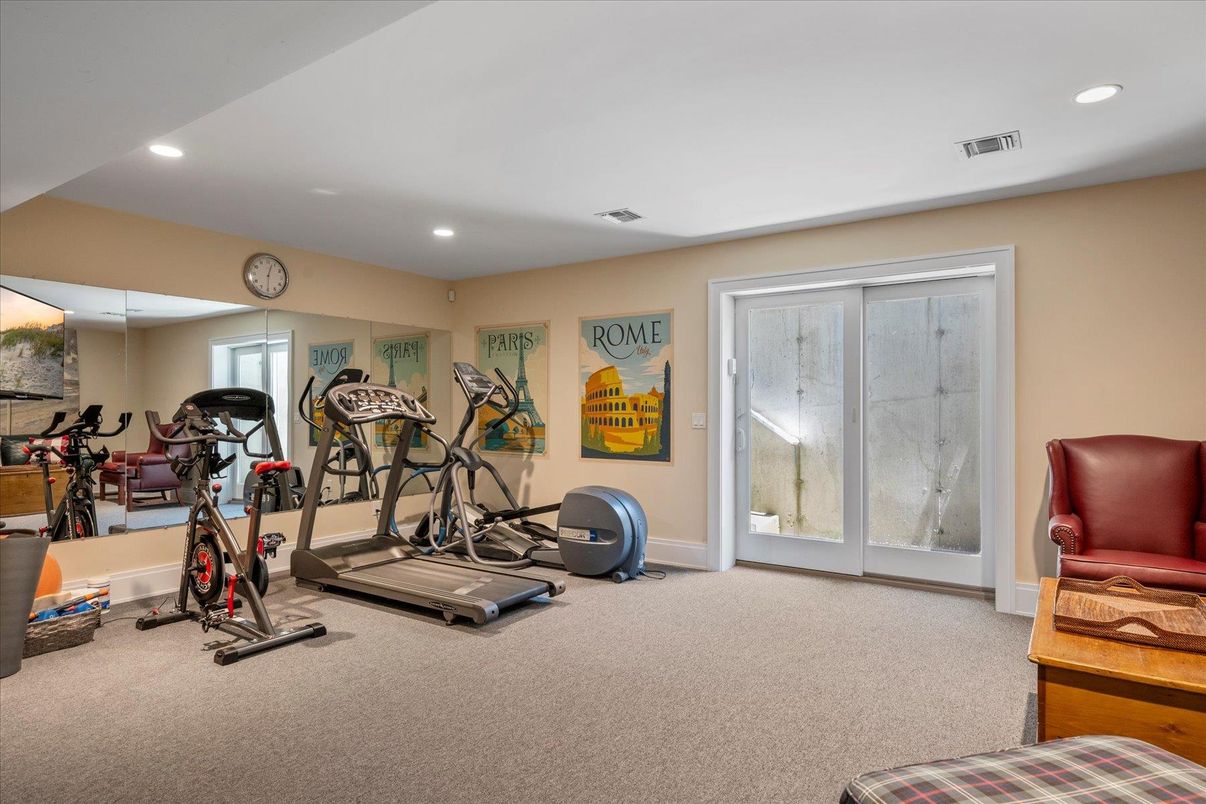 Fitness Equipment, Interior, Recessed Lighting