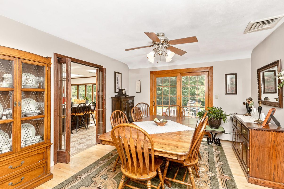 Dining room, Interior, Wood Texture Flooring
