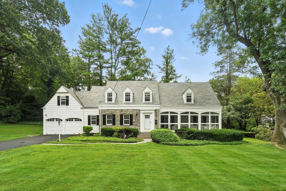 Attached, Backyard, Exterior, Facade, Cape Cod