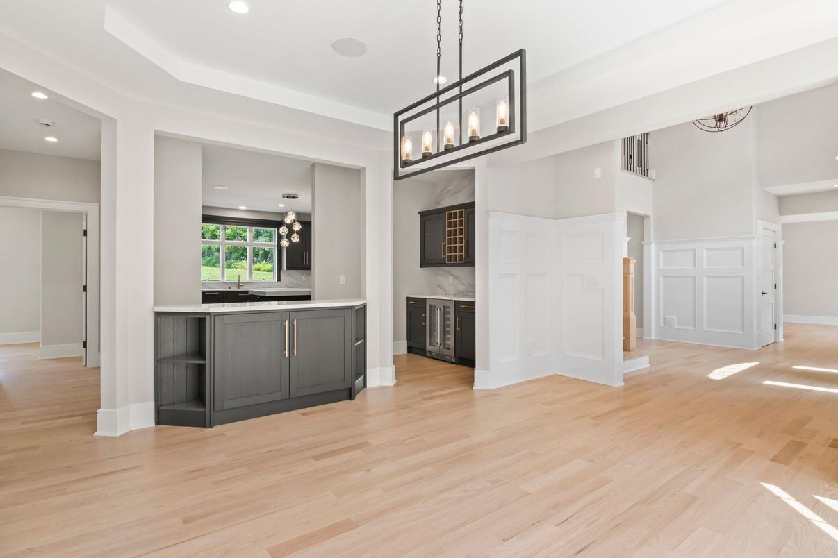 Interior, Pendant Lights, Recessed Lighting, Wood Texture Flooring