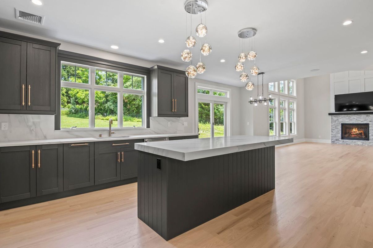 Fireplace, Interior, Kitchen, Pendant Lights, Recessed Lighting, Wood Texture Flooring