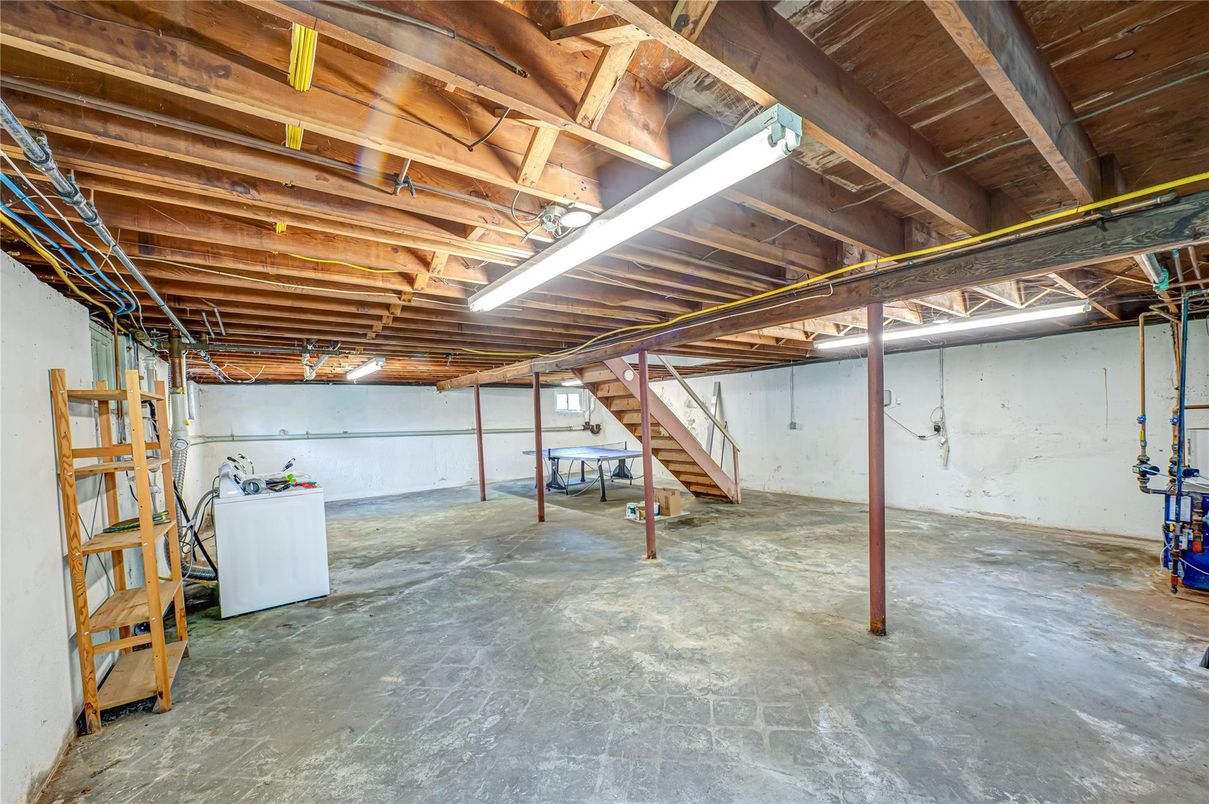 Interior, Wooden Beams
