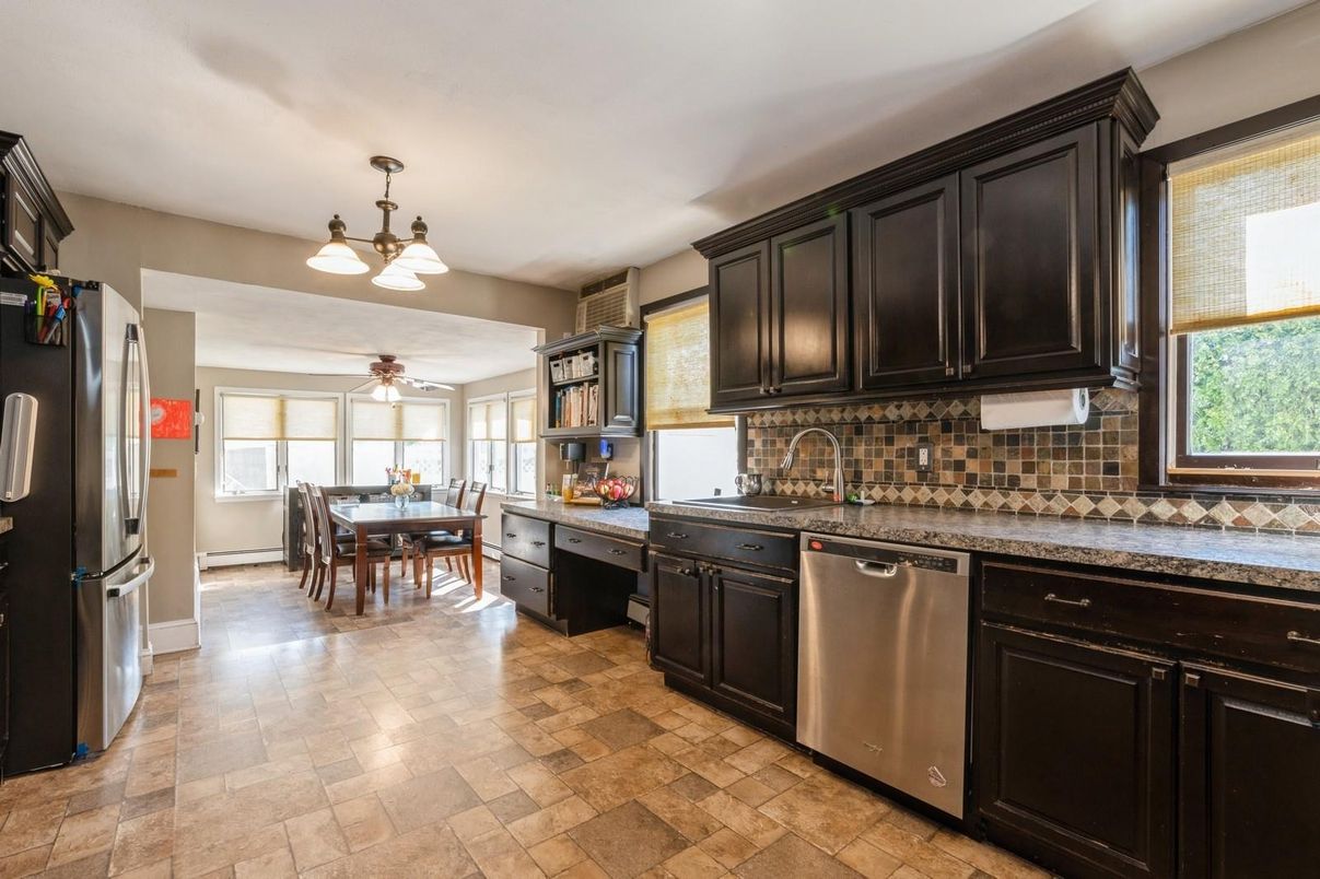 Dining room, Interior, Kitchen, Pendant Lights