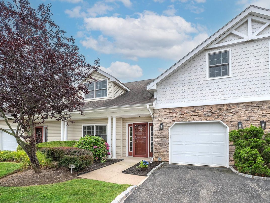 Attached, Exterior, Facade, Brick Facade, Cape Cod