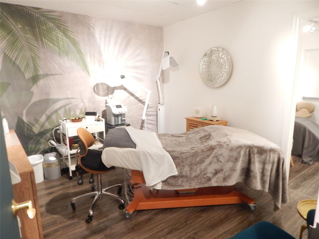 Bedroom, Home Office, Interior, Wood Texture Flooring