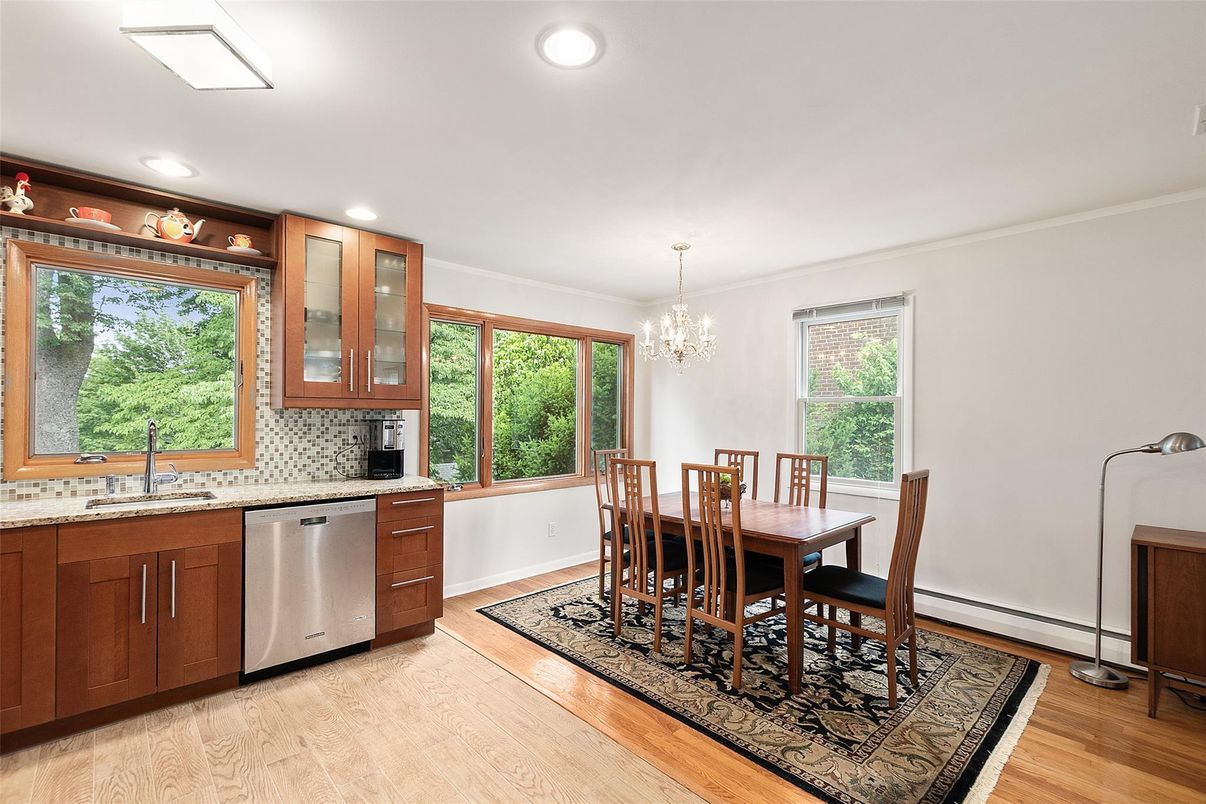 Chandelier, Dining room, Interior, Kitchen, Recessed Lighting, Wood Texture Flooring