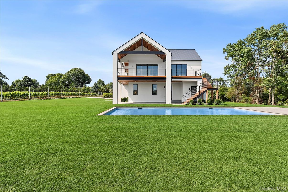 Backyard, Exterior, Pool