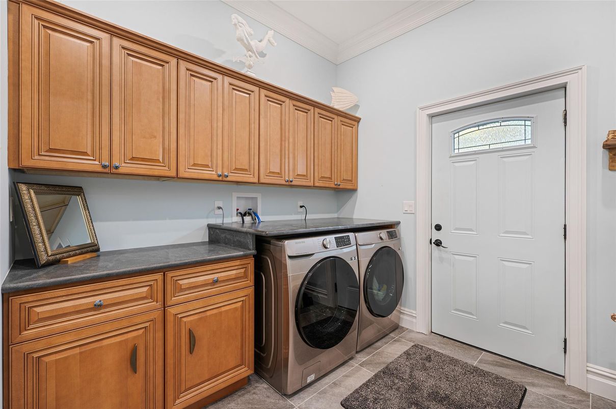 Interior, Washer