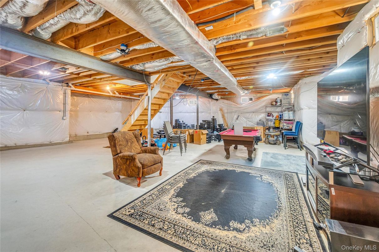 Billiard Table, Game Room, Garage, Interior, Wooden Beams