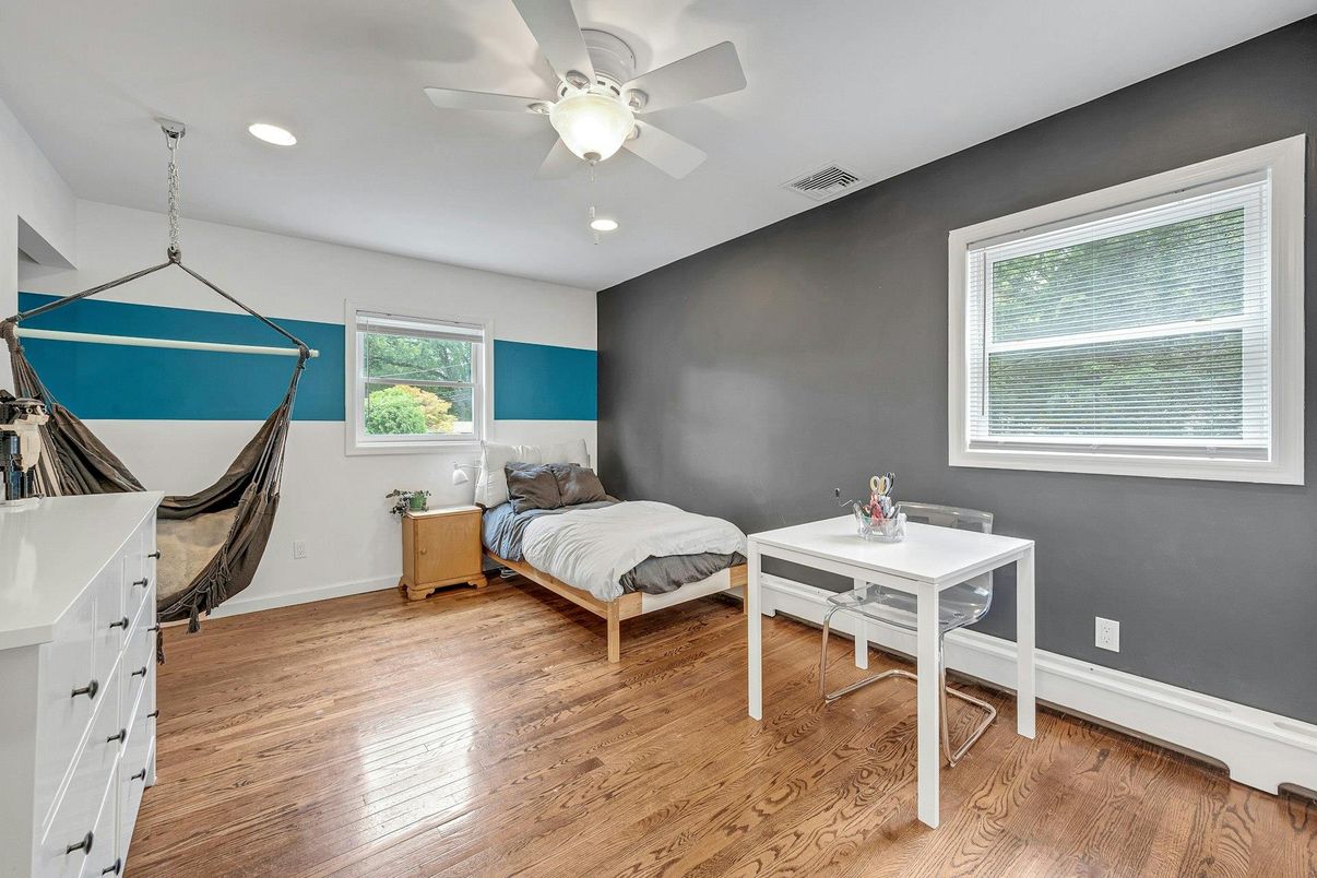 Bedroom, Home Office, Interior, Pendant Lights, Recessed Lighting, Wood Texture Flooring