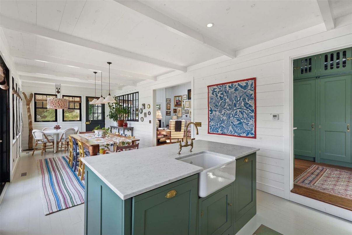 Dining room, Interior, Pendant Lights, Recessed Lighting