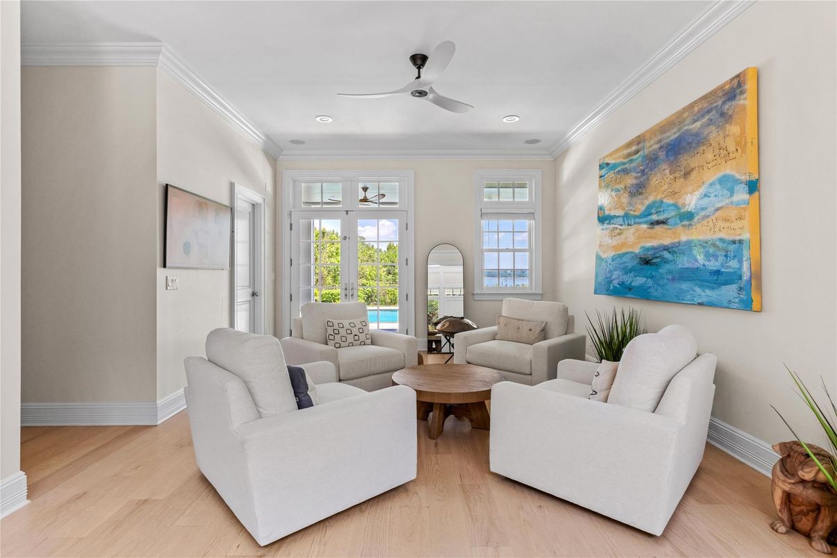 Interior, Living room, Recessed Lighting, Wood Texture Flooring