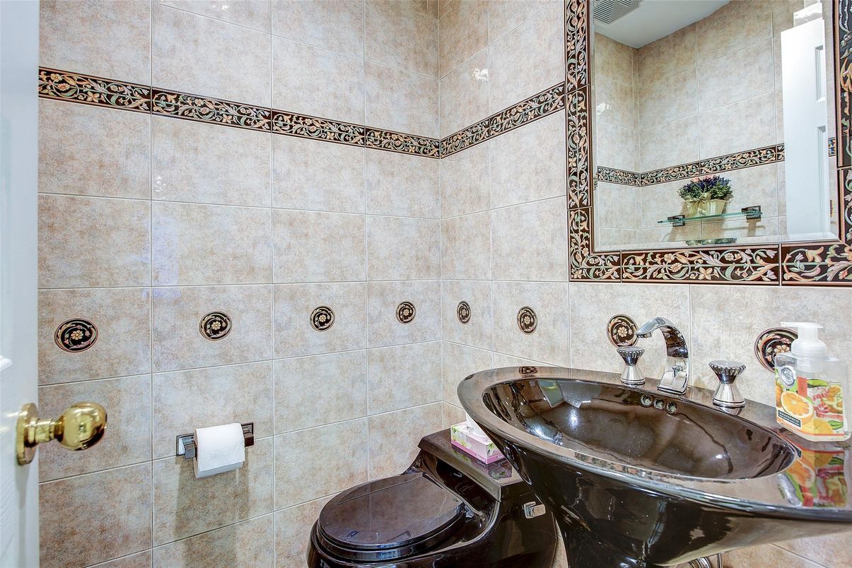 Bathroom, Interior