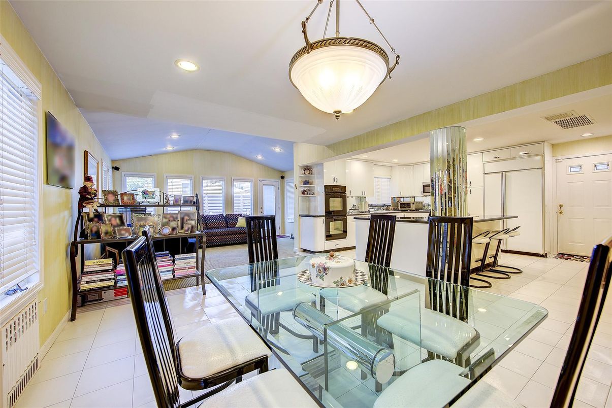 Dining room, Interior, Kitchen, Recessed Lighting