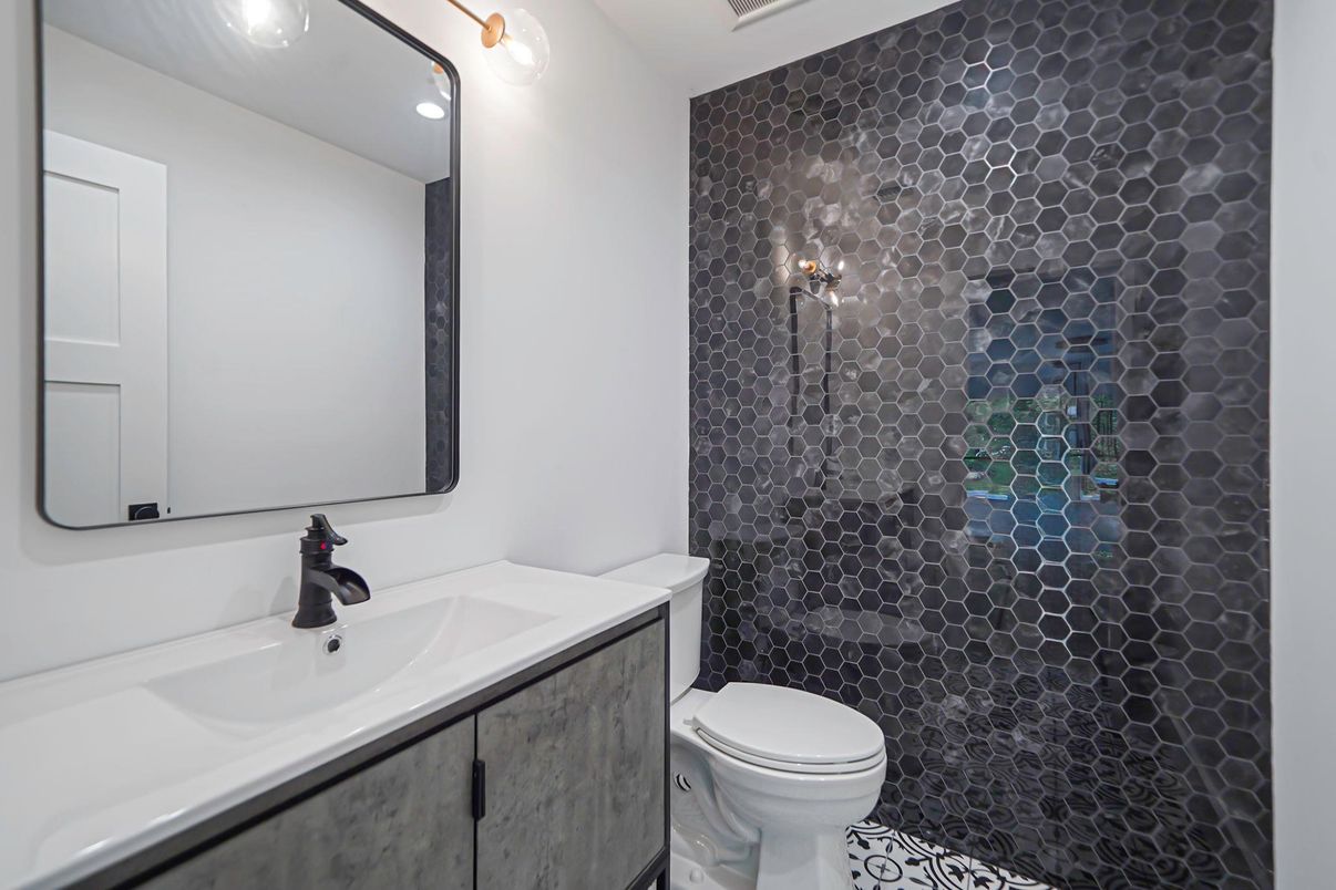 Bathroom, Interior