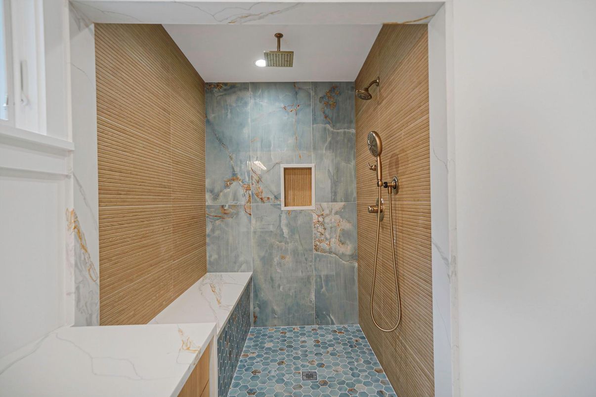 Bathroom, Interior, Recessed Lighting