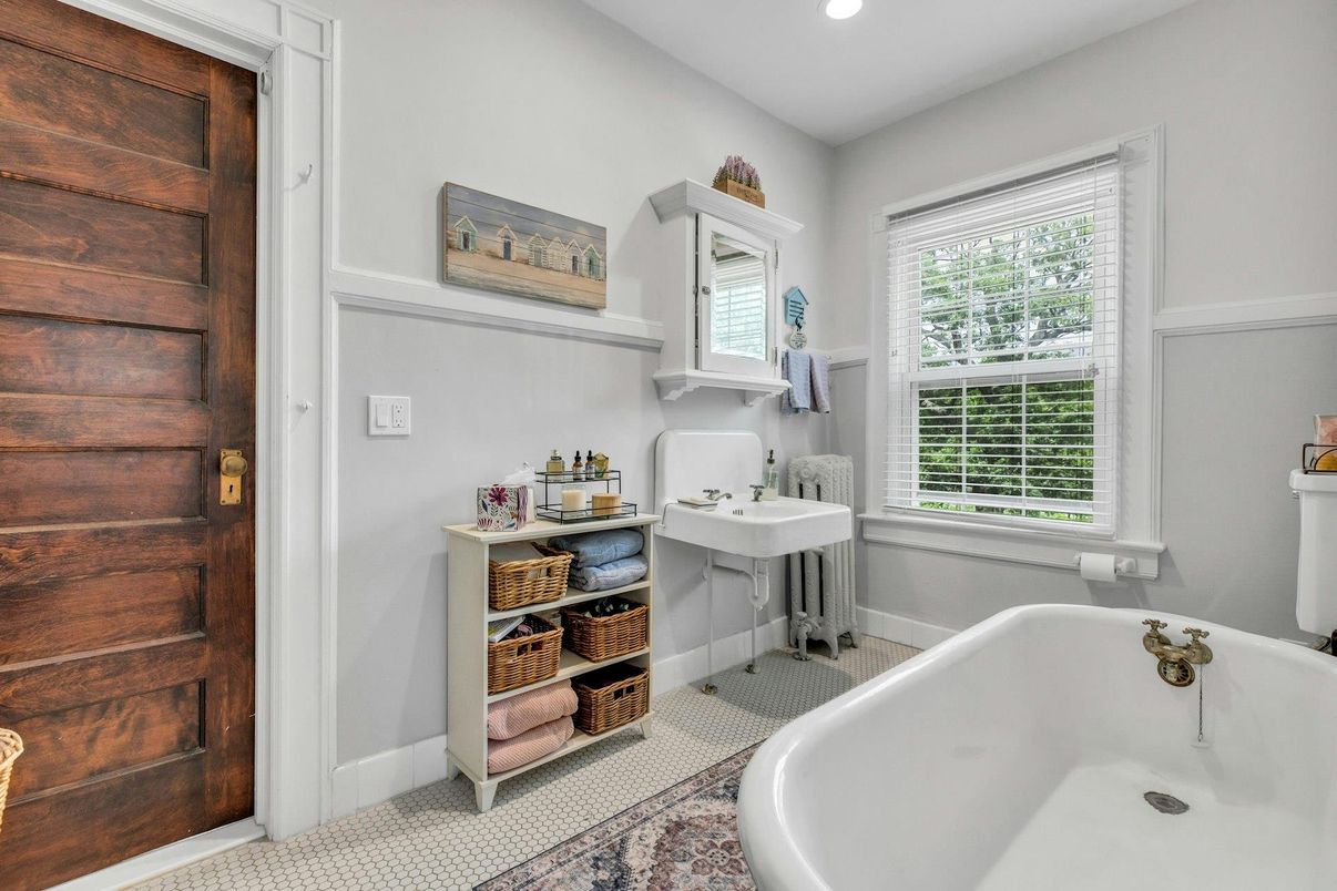 Bathroom, Free Standing Baths, Interior, Recessed Lighting, Wooden Walls