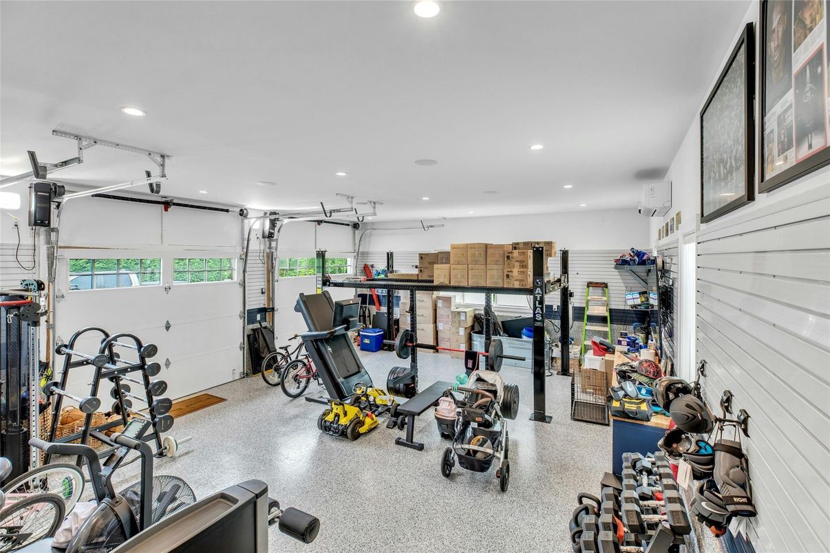 Fitness Equipment, Garage, Interior, Recessed Lighting