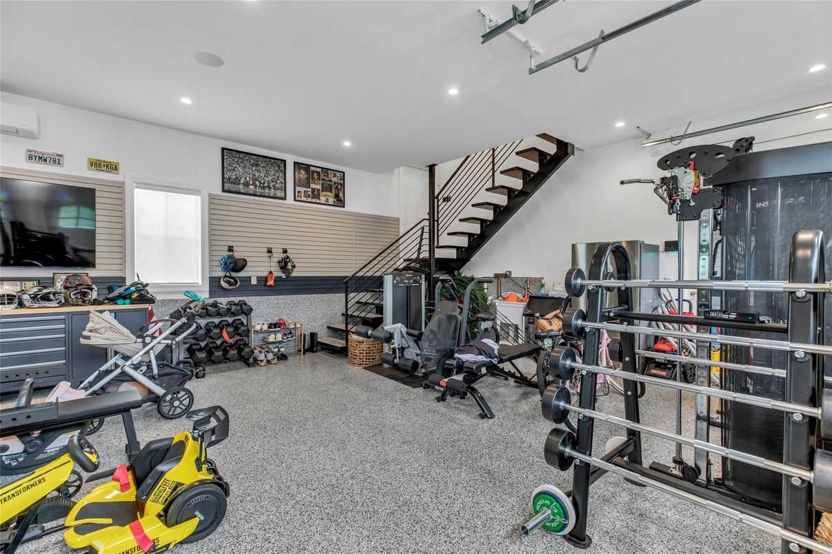 Fitness Equipment, Interior, Recessed Lighting
