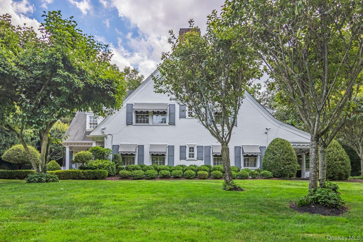 Backyard, Exterior, Facade, Farmhouse