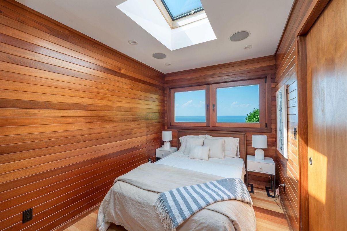 Bedroom, Interior, Water, Wood Texture Flooring, Wooden Walls