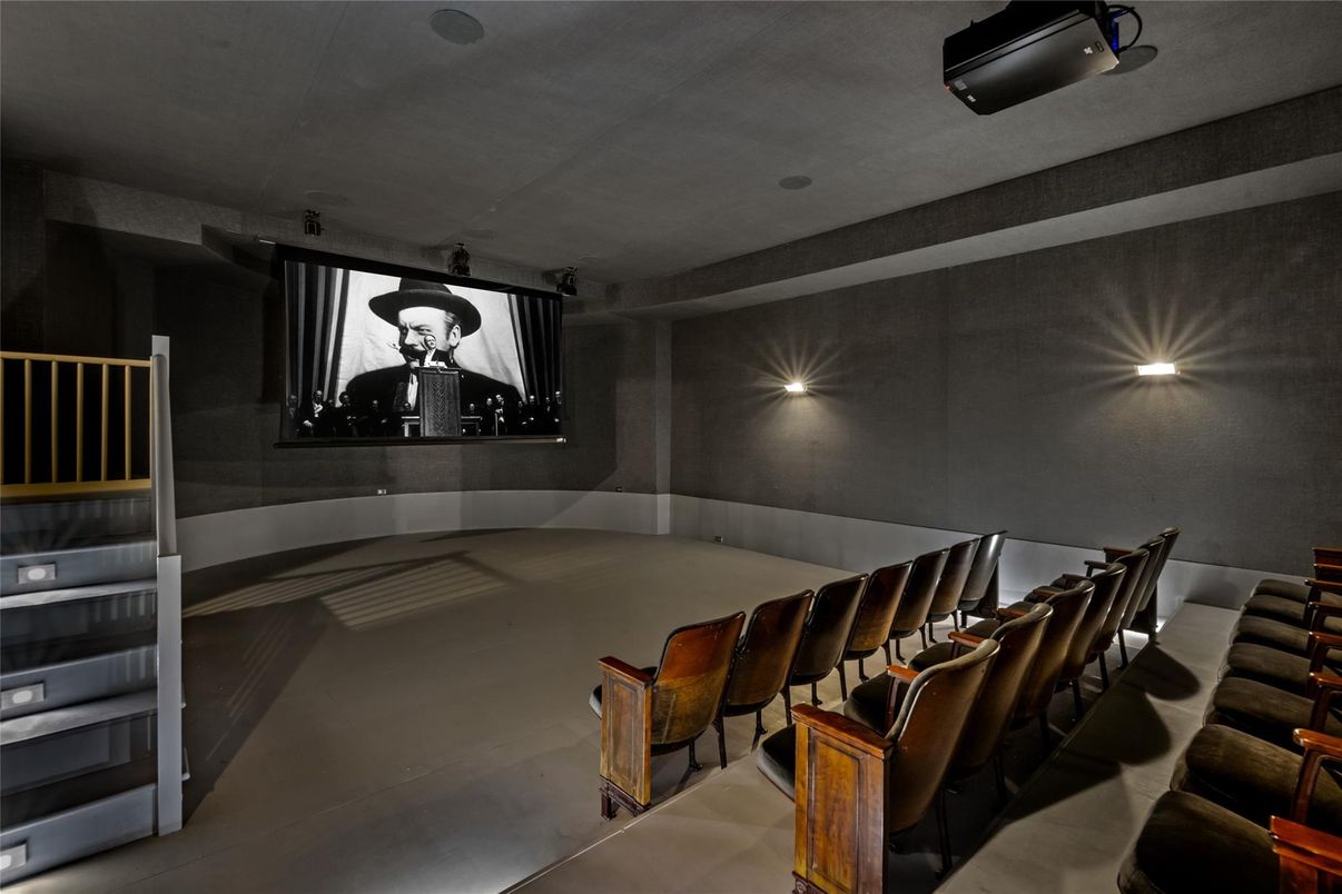 Interior, Projection Screen, Recessed Lighting, Theatre Room