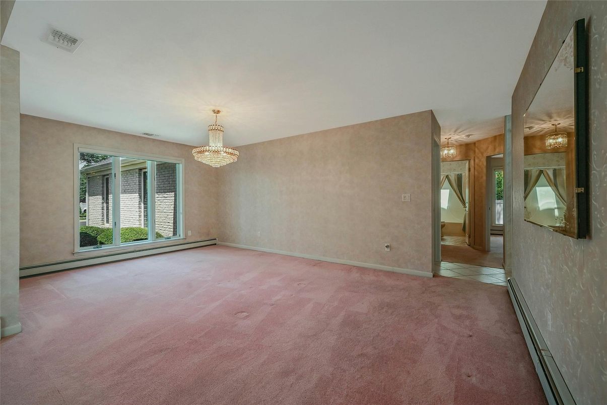 Chandelier, Empty room, Interior