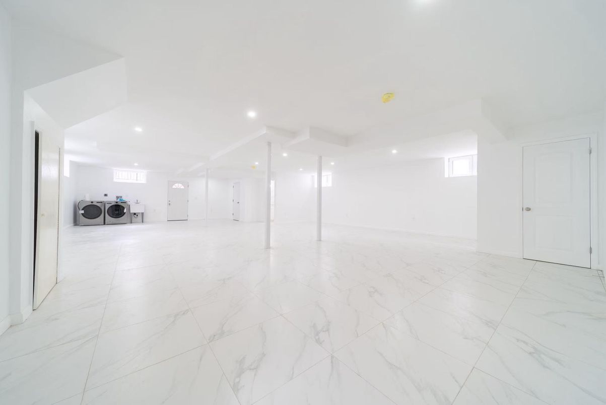 Empty room, Interior, Marble, Recessed Lighting, Washer