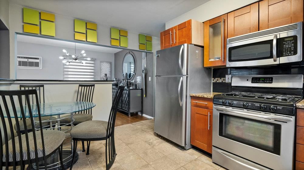 Dining room, Interior, Kitchen, Stainless Steel Appliances