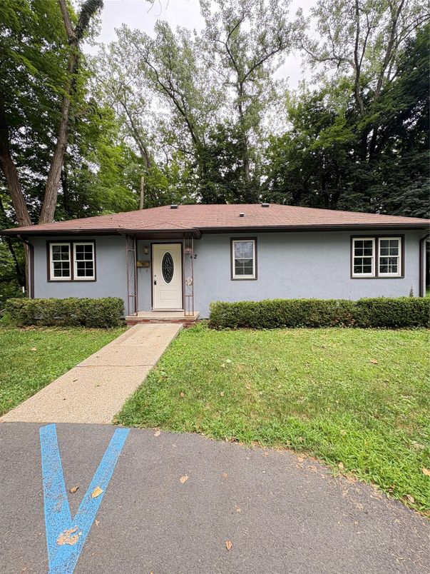 Backyard, Exterior, Facade, Ranch