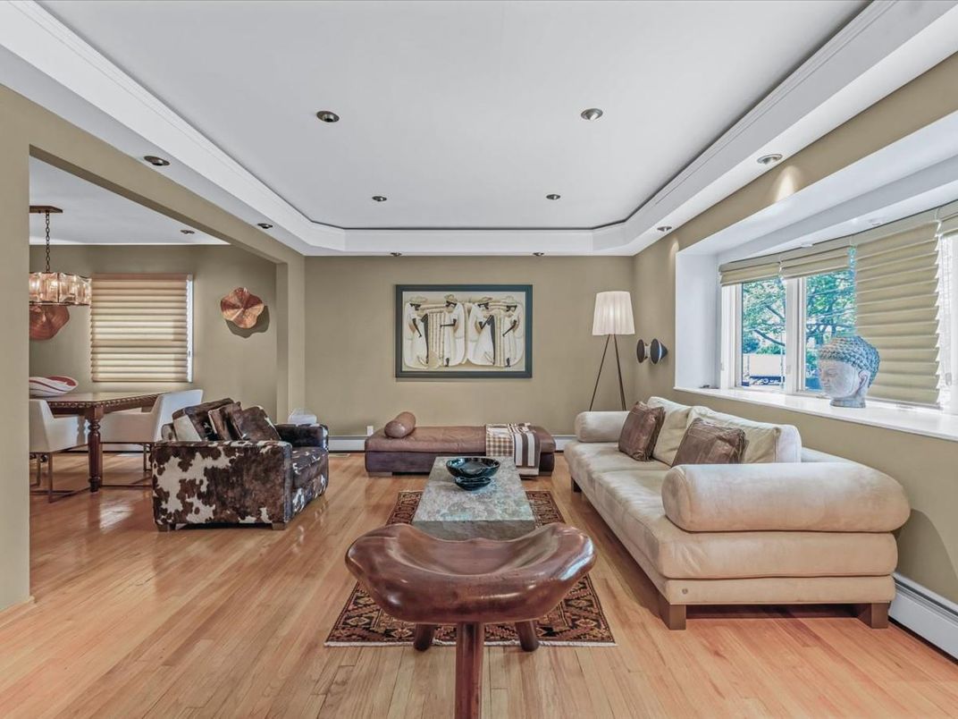 Chandelier, Dining room, Interior, Living room, Pendant Lights, Recessed Lighting, Wood Texture Flooring