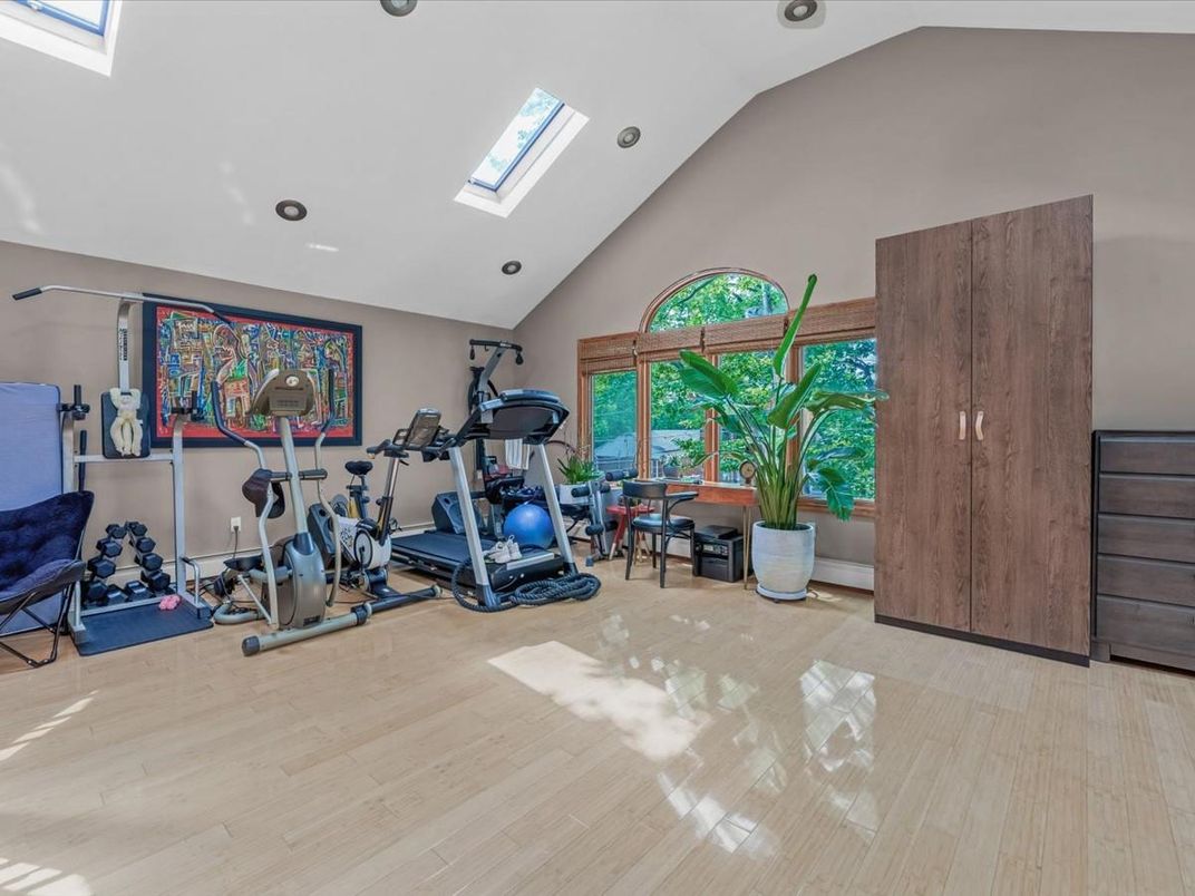 Fitness Equipment, Interior, Recessed Lighting, Wood Texture Flooring