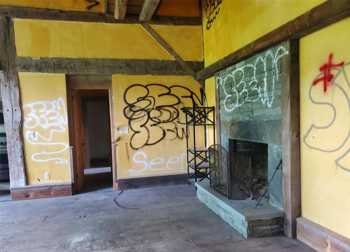Exterior, Fireplace, Interior