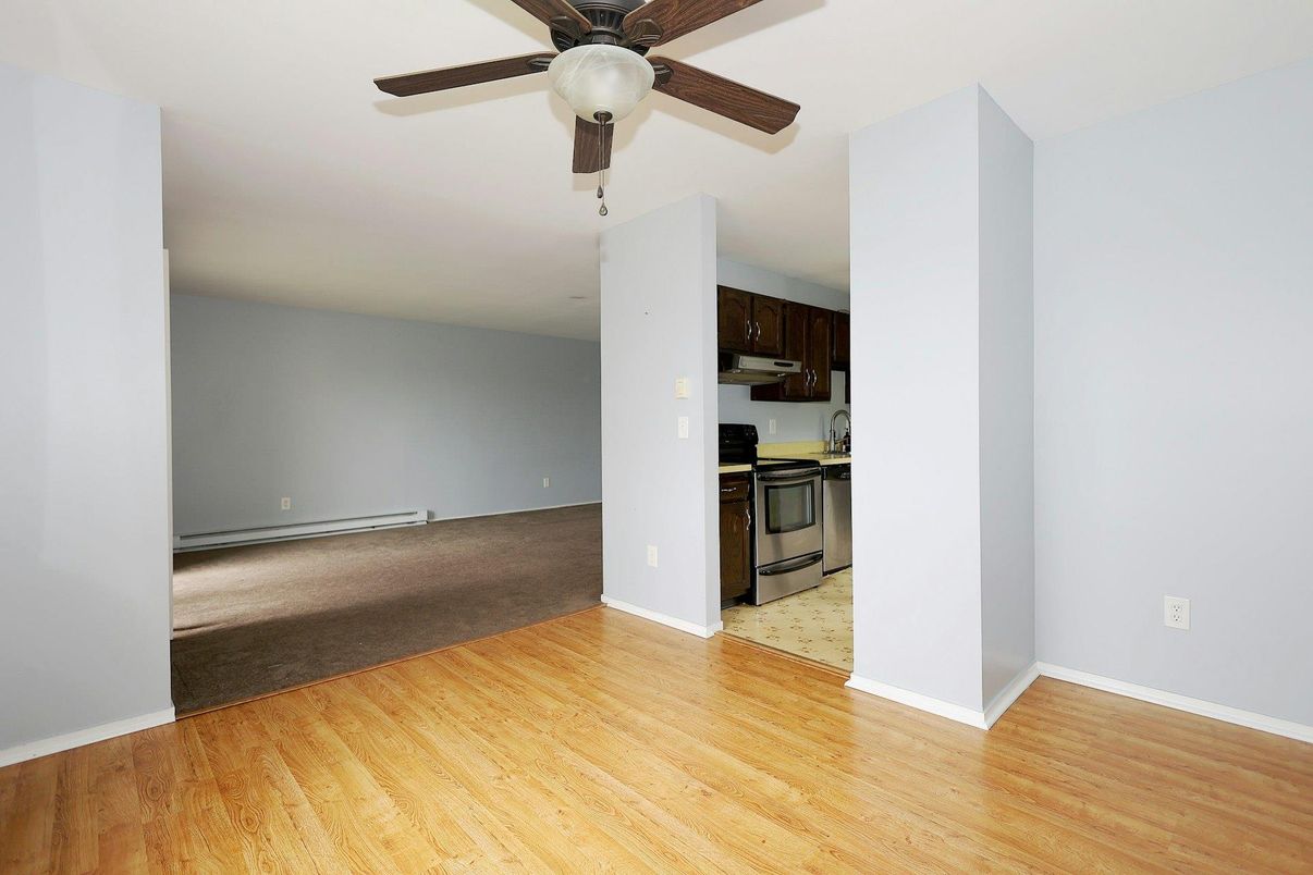 Empty room, Interior, Kitchen, Wood Texture Flooring