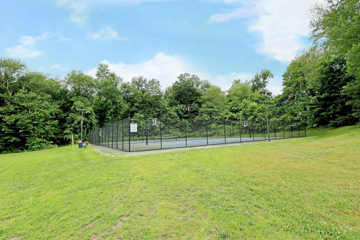 Exterior, Tennis Courts