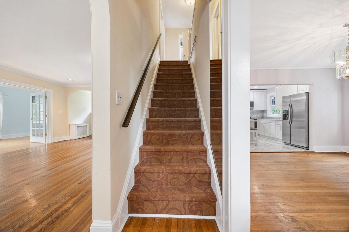 Chandelier, Interior, Kitchen, Recessed Lighting, Stainless Steel Appliances, Wood Texture Flooring