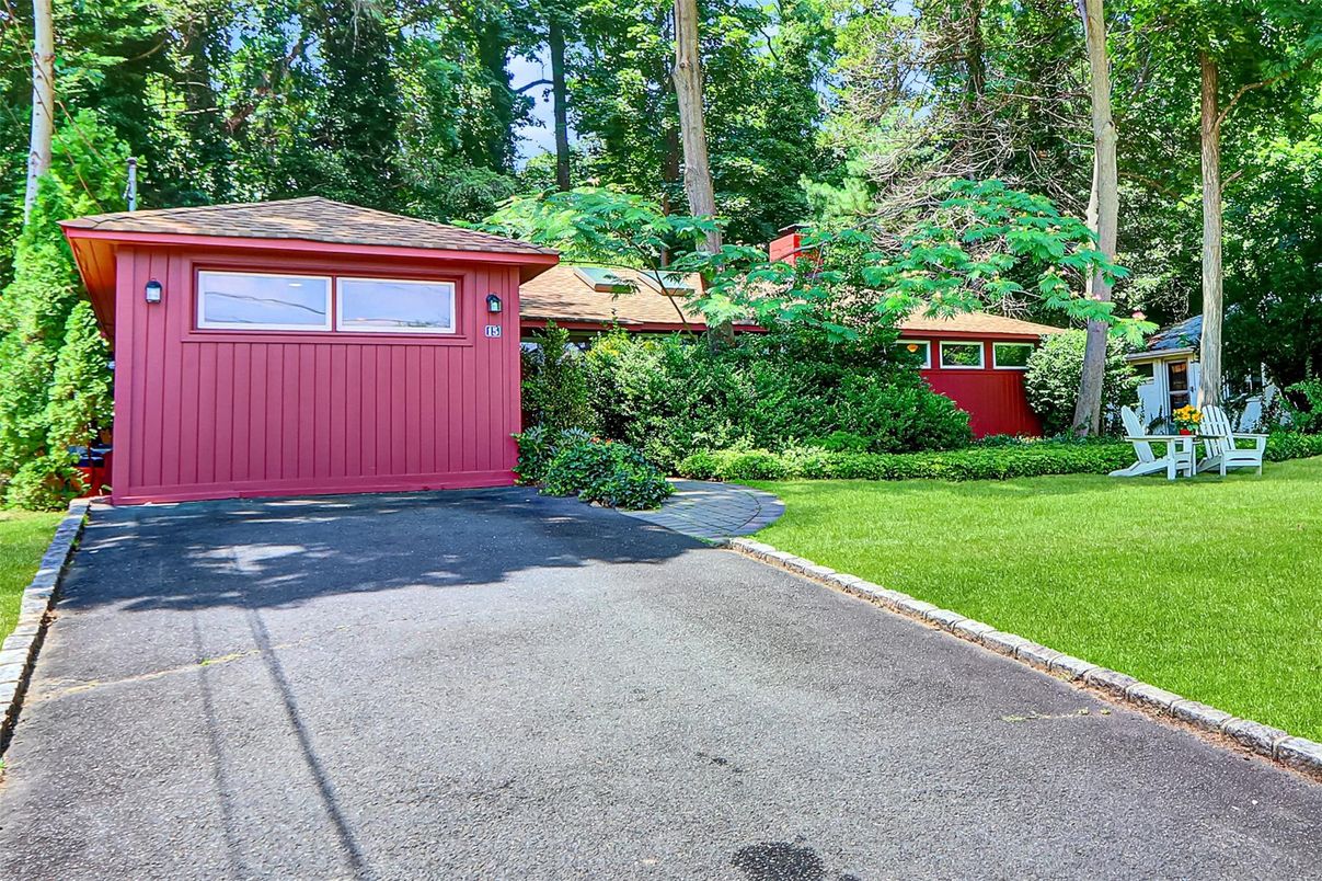 Detached Garage, Exterior