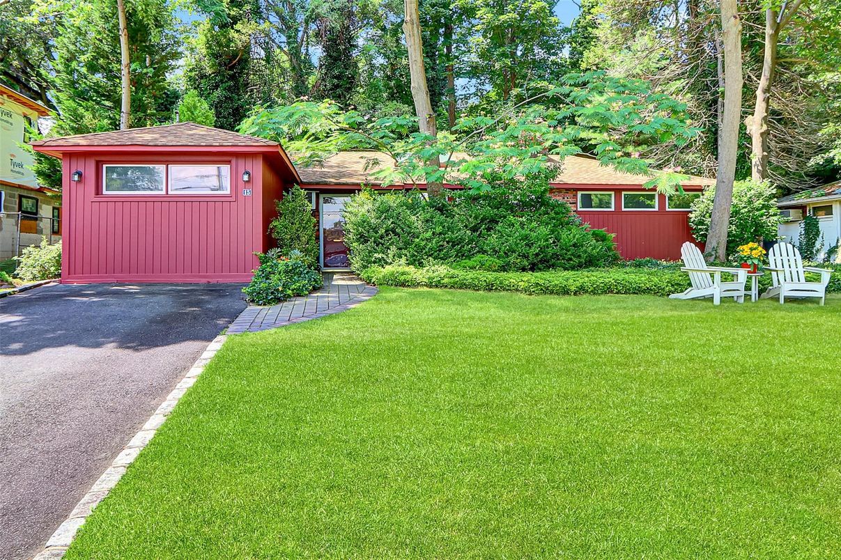 Backyard, Detached Garage, Exterior